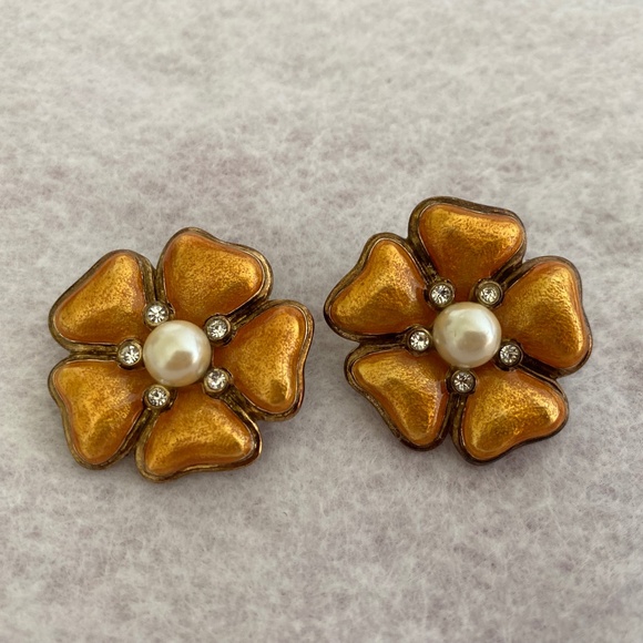 CAROLEE Luxury Floral Clip On Enamel Rosette Vintage Earrings - Picture 6 of 7